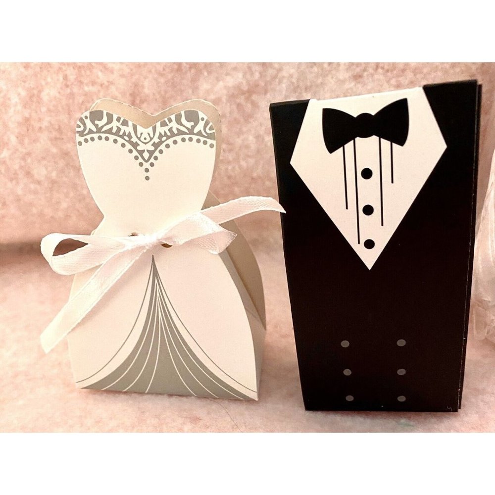 Bride and Groom Wedding Favor Gift Boxes 100 Count Per Pack 4”x2.5” Assembly Req